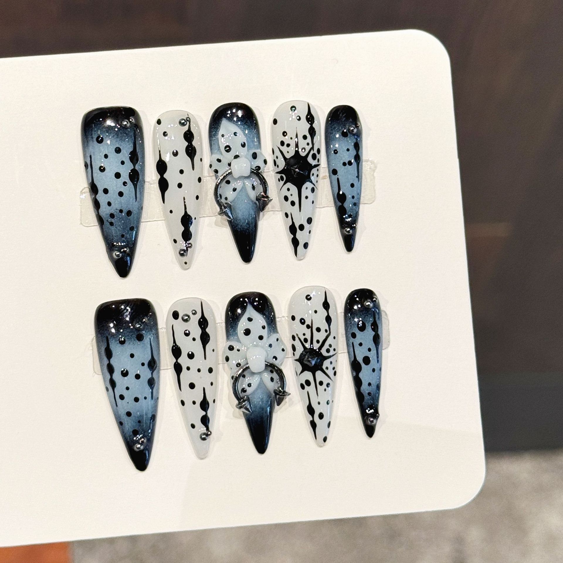 Resin Art Flowers - 10pcs Gradient Ink Blue Handmade False